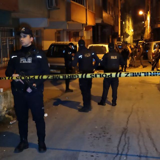 Beyoğlu'nda iki adrese EYP'li saldırı