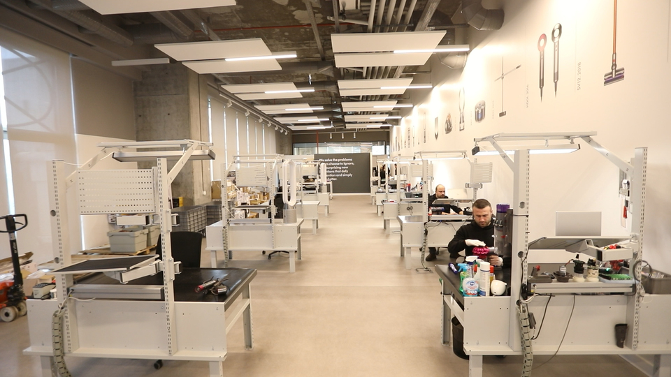 İlk servis merkezini İstanbul'da açtı