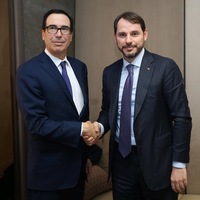 Bakan Albayrak ve Mnuchin Davos'ta görüştü
