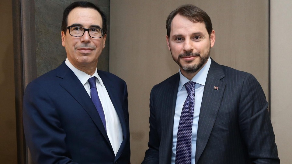 Bakan Albayrak ve Mnuchin Davos'ta görüştü