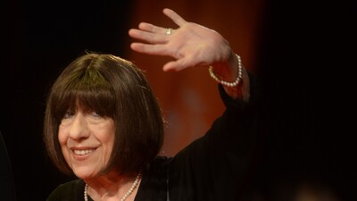 Münir Özkul ile Ayşen Gruda anıldı