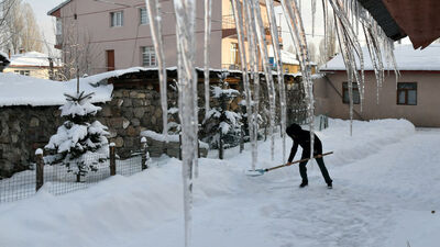 2 bölgede kar, Akdeniz'de fırtına!
