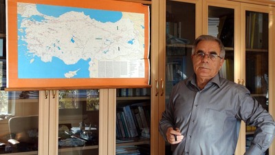 Üç profesör de uyarmıştı