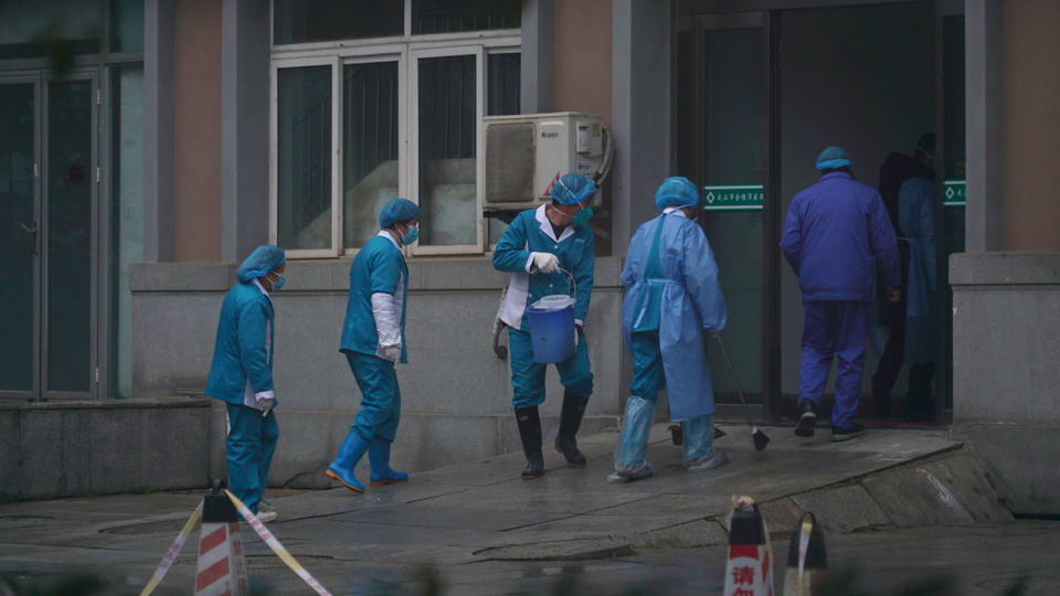 Koronavirüs bilançosu artıyor: 25 ölü, 8 kent karantinada