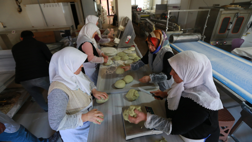 Girişimci kadınlara 1 milyar liralık destek