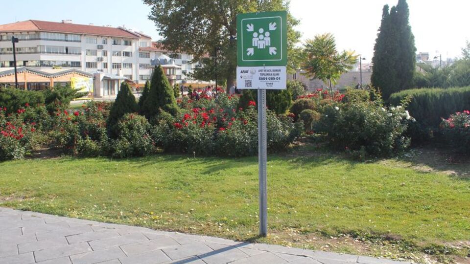 Deprem toplanma alanı sorgulama