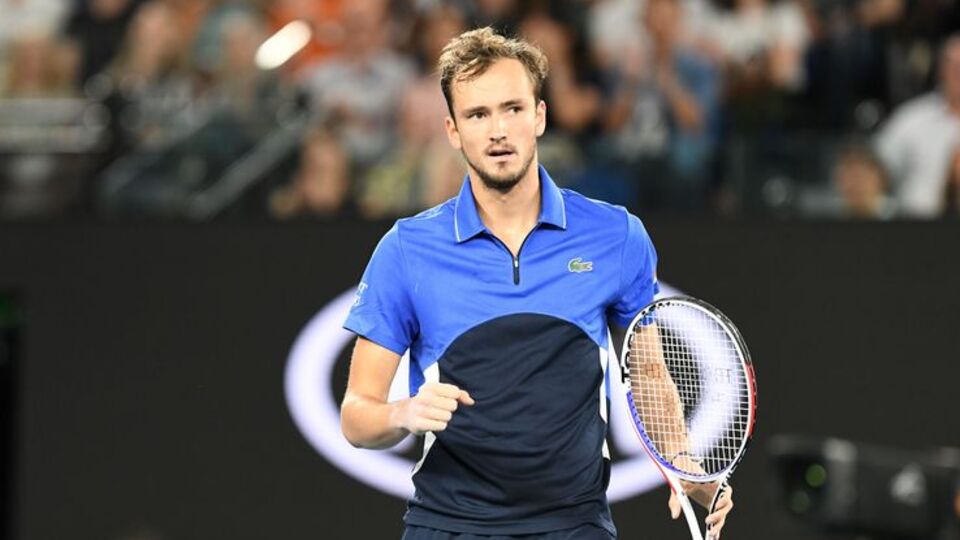 Medvedev ve Zverev 4. turda