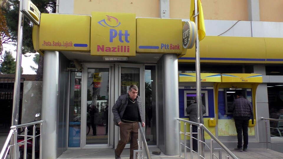 PTT'den depremzedeler için yardım kampanyası