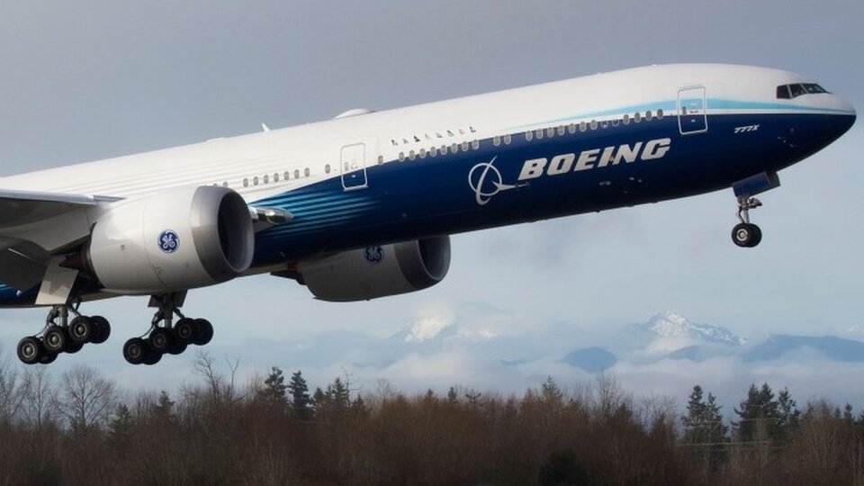Boeing 777X: Dünyanın en büyük iki motorlu uçağı ilk test uçuşunu tamamladı