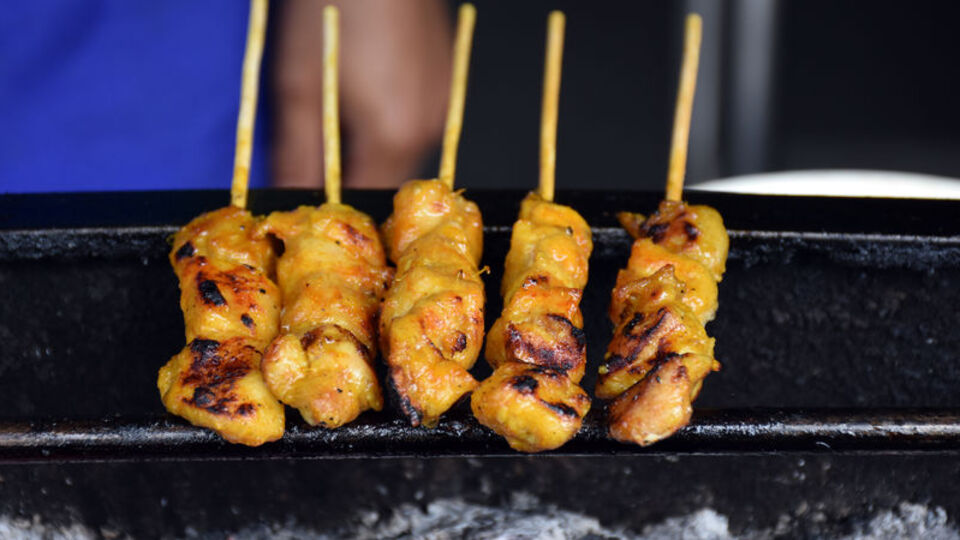 Güneydoğu Asya'nın şiş kebabı