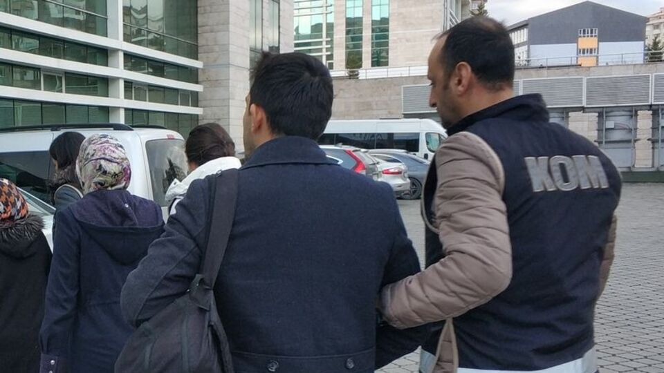 FETÖ'nün emniyet ve askeri yapılanmasına operasyon!