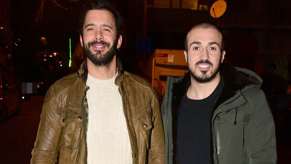 Arkadaşıyla özlem giderdi