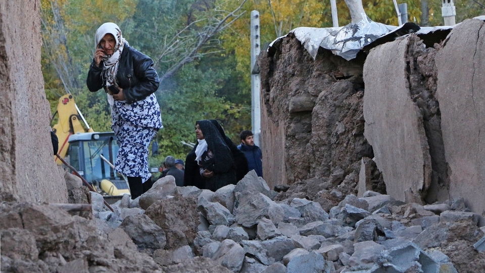 İran'daki depremde 33 kişi yaralandı