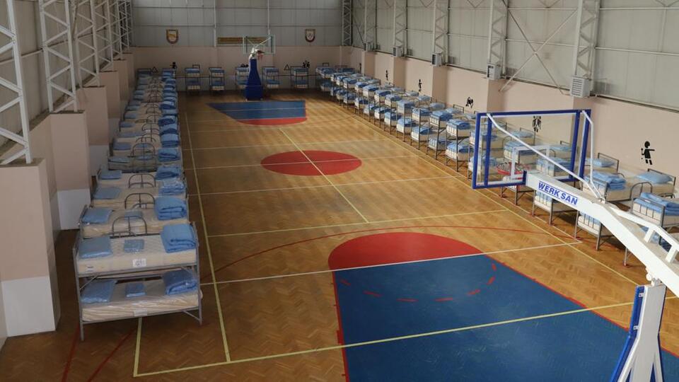 TSK'dan depremzedeye barınma merkezi