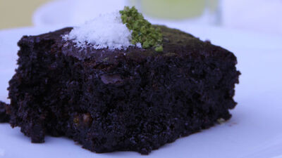 Kolay ıslak kek nasıl yapılır?