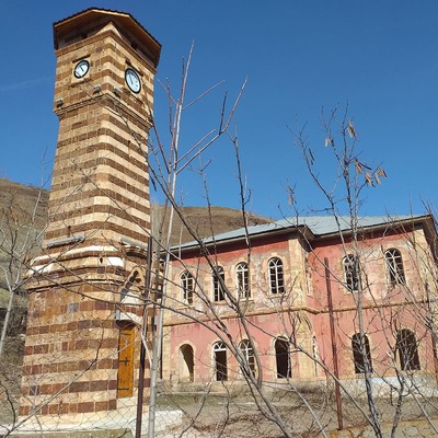 En eskisi ayakta