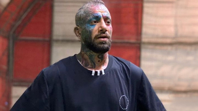 İranlı ünlü şarkıcıya İstanbul'da kırmızı bülten şoku