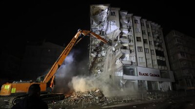 Elazığ ve Malatya'da depremden sonra yaşam