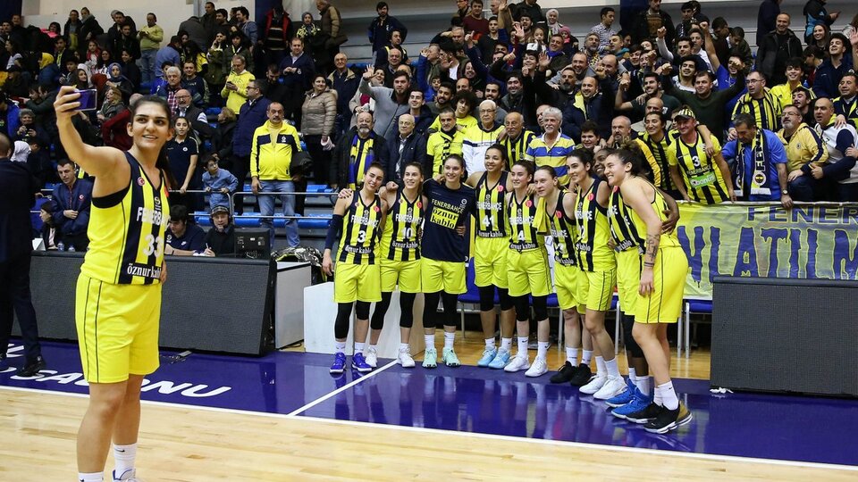 Fenerbahçe deplasmanda kazandı