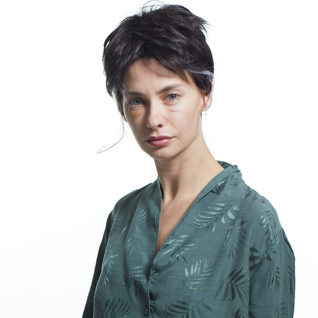 Non-Binary 'Asya' oldu