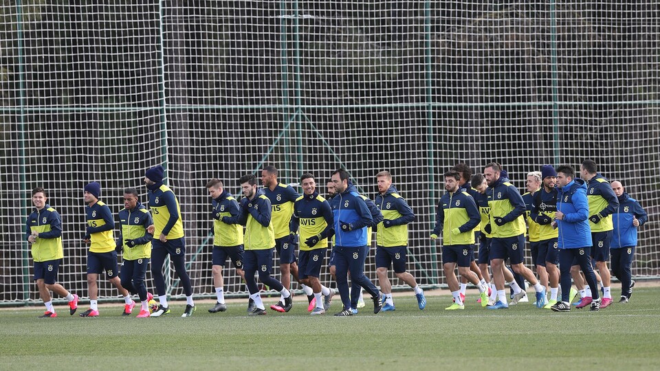 Fenerbahçe Alper'siz çalıştı