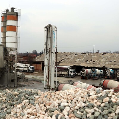 Deprem bölgesinde inşaatlar durduruldu!