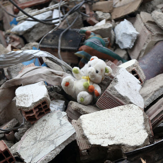 Deprem bölgesinde ağır hasarlı bina: 6 bin 270!