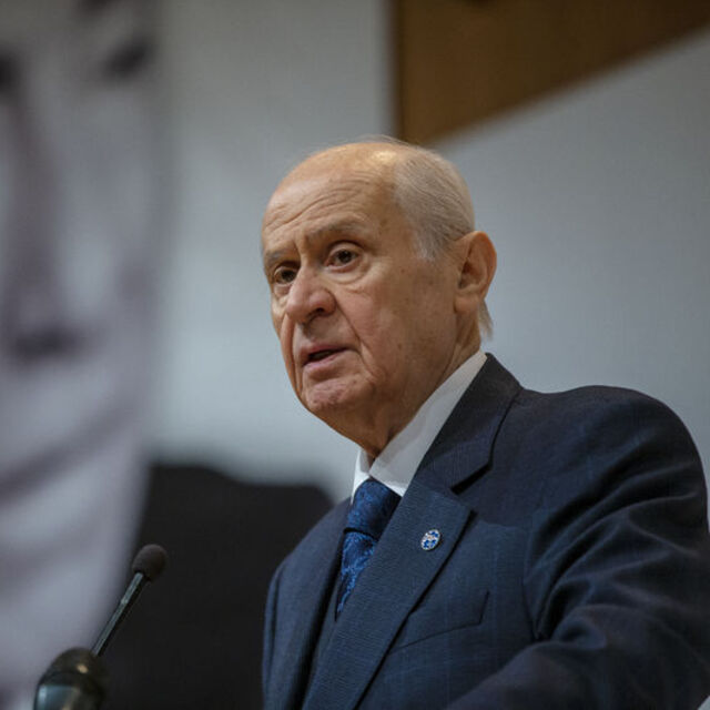 Bahçeli: ABD ve İsrail ateşle oynuyor