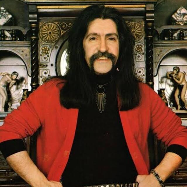 Barış Manço anılıyor