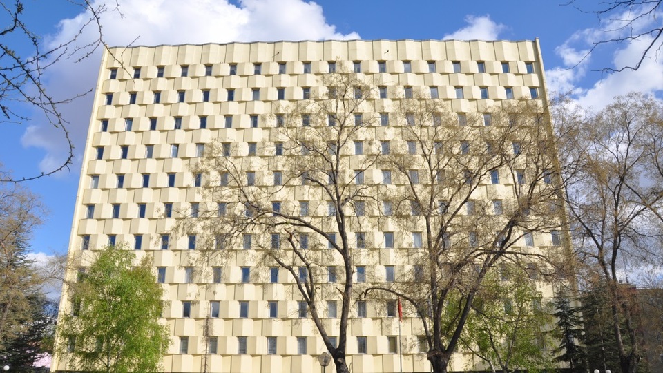 Özelleştirmede 10 daire başkanı görevden alındı