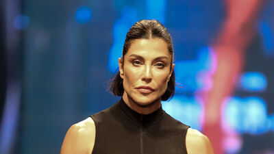 Deniz Akkaya kimdir?