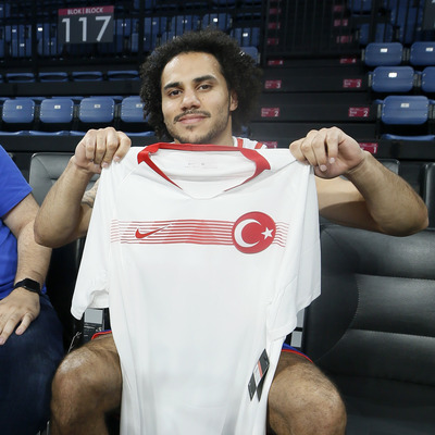 Shane Larkin, Milli Takım'da