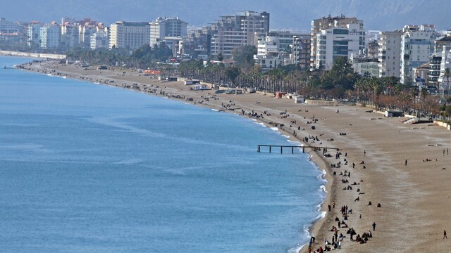 Antalya rekorla başladı