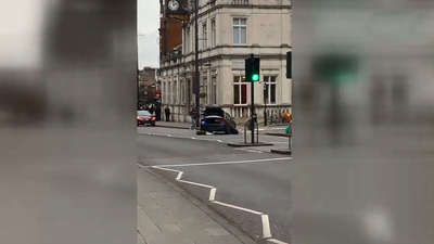 Londra'da bıçaklı terör saldırısı!