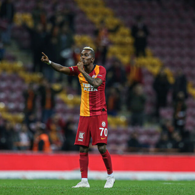 Onyekuru asistle döndü!