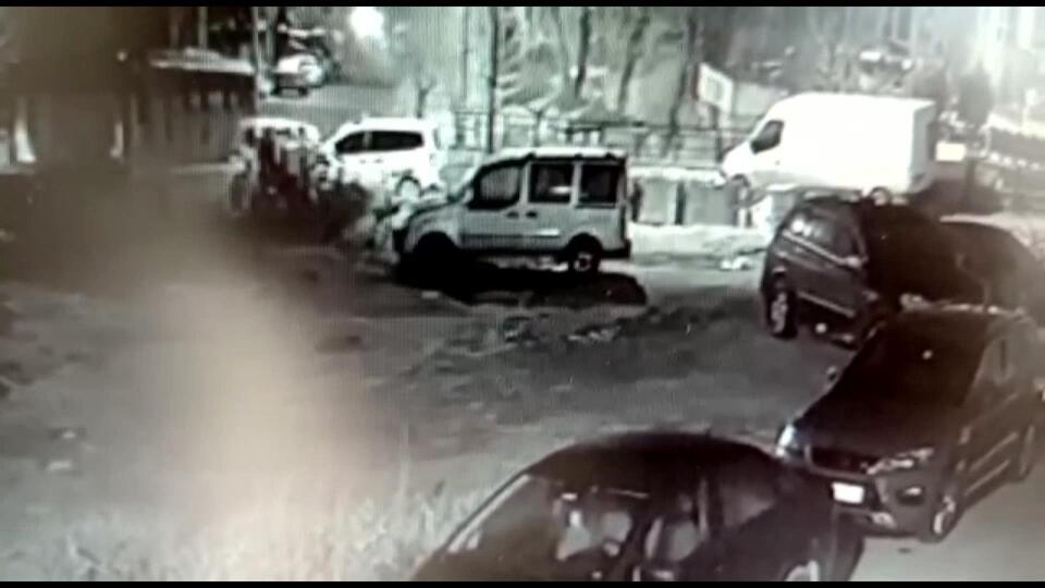 Büyükçekmece'de gürültü cinayeti!