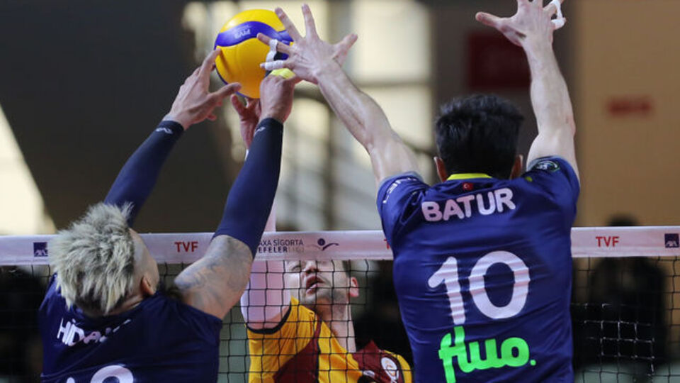 Derbide Fenerbahçe güldü