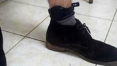 Elektroniği kırınca normal kelepçe takıldı!