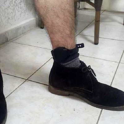 Elektroniği kırınca normal kelepçe takıldı!