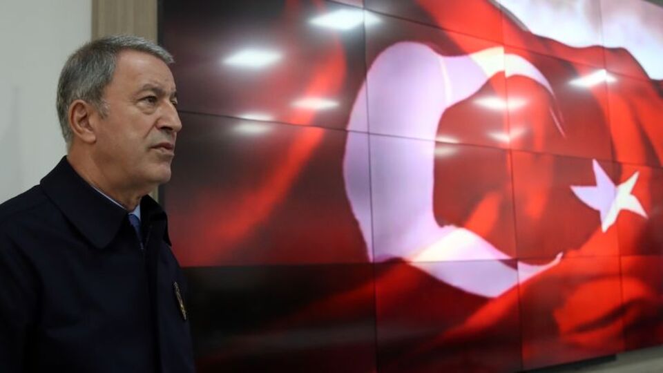 Bakan Akar ve komuta kademesi sınırda!