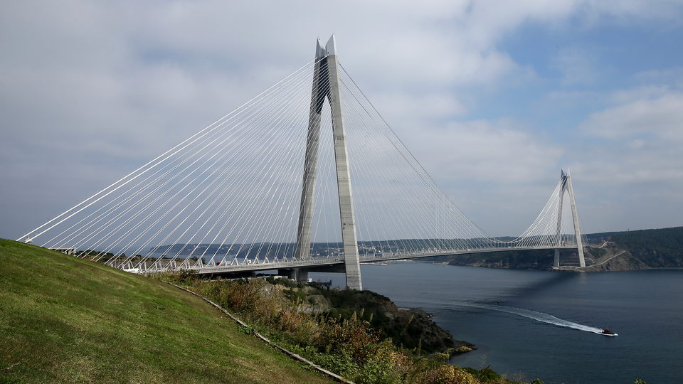 3. köprüye 1.6, Karayollarına 7 milyar TL