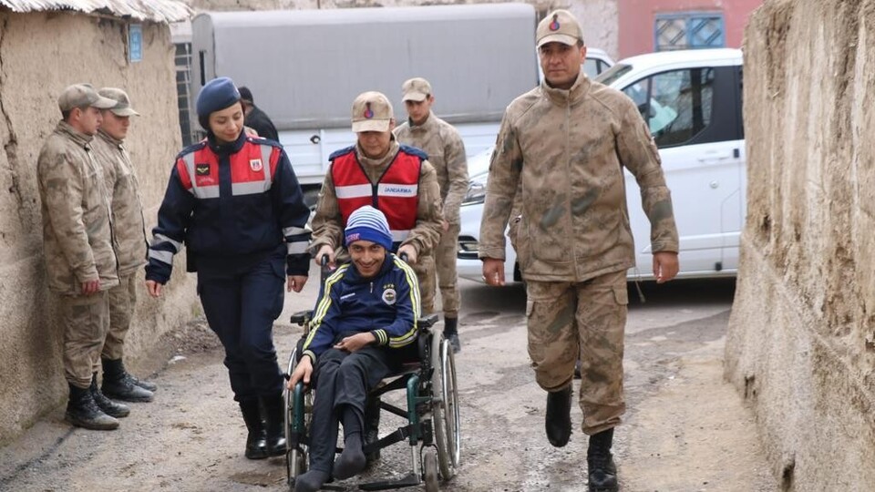 Jandarmadan yürekleri ısıtan iyilik