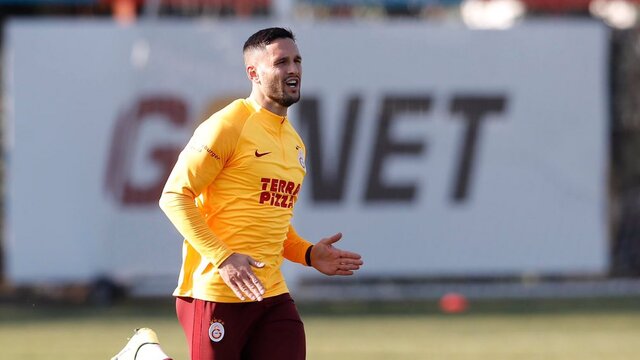 Andone sürprizi!