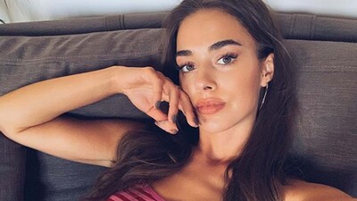 Heykelini yapan hayranına teşekkür etti