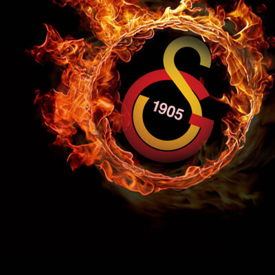 Galatasaray'da 2 isim için flaş karar!