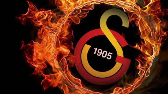 Galatasaray'da 2 isim için flaş karar!