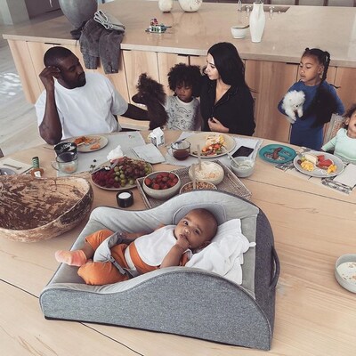 Bir odanın daha kapılarını açtı