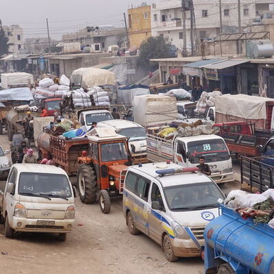 Türkiye sınırına akın akın göç var