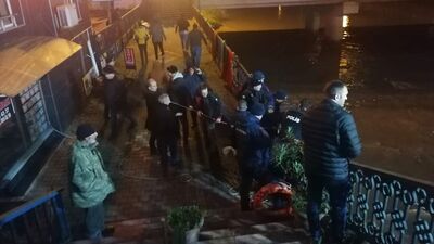 Kızını kurtarmak için ırmağa atlayan baba kayboldu