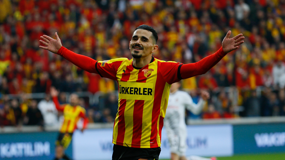 Göztepe'de Serdar 'Gürler'